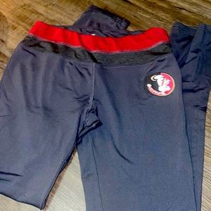 Florida State University Stretchy Leggings // SZ S